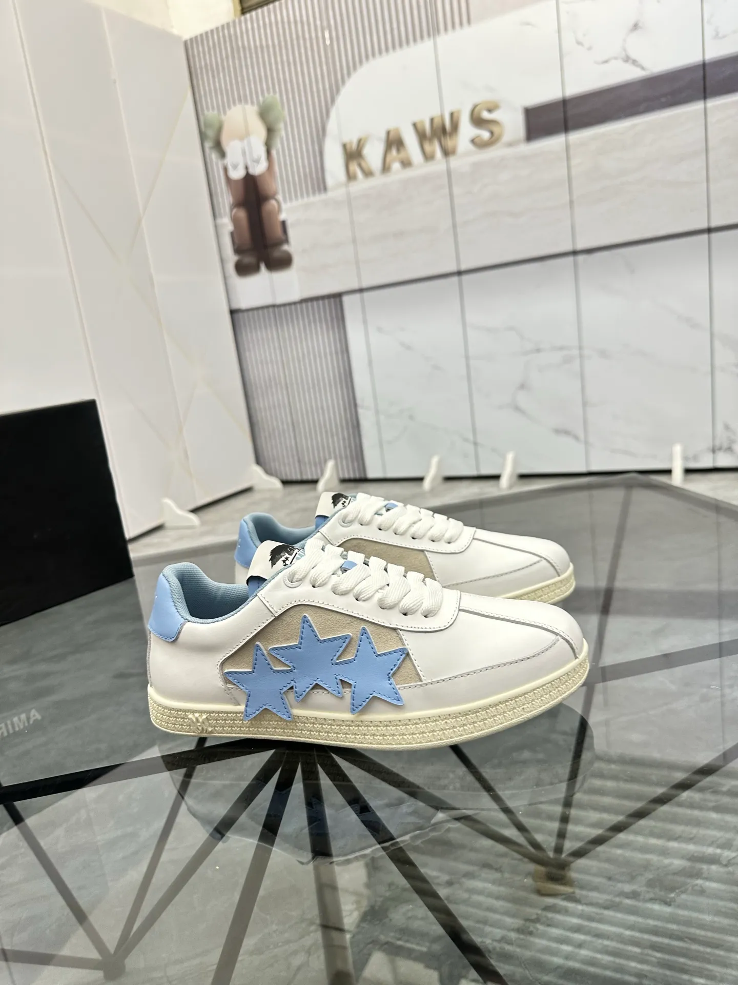 Men's shoes: 💰P420¥ Product trademark: AMIRI* "Amir*" low-top casual shoes Regular size: 38-45 (can be customized to 46) Product material: imported cowhide upper, breathable lining, original outsole. Number: 001